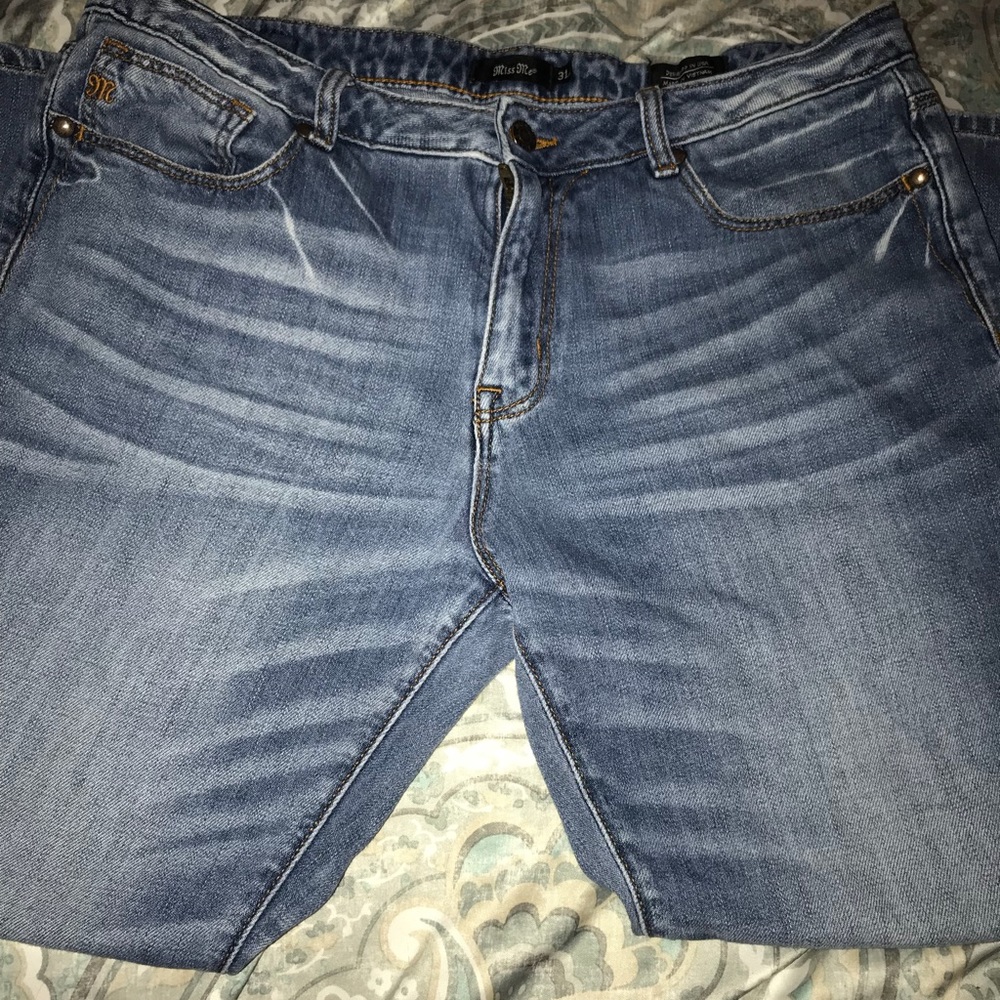 Womans Miss Me jeans